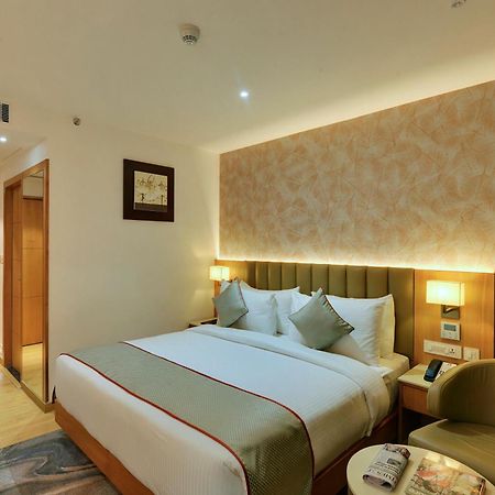 Clarion Hotel Bangalore Yesvantpur Exteriör bild