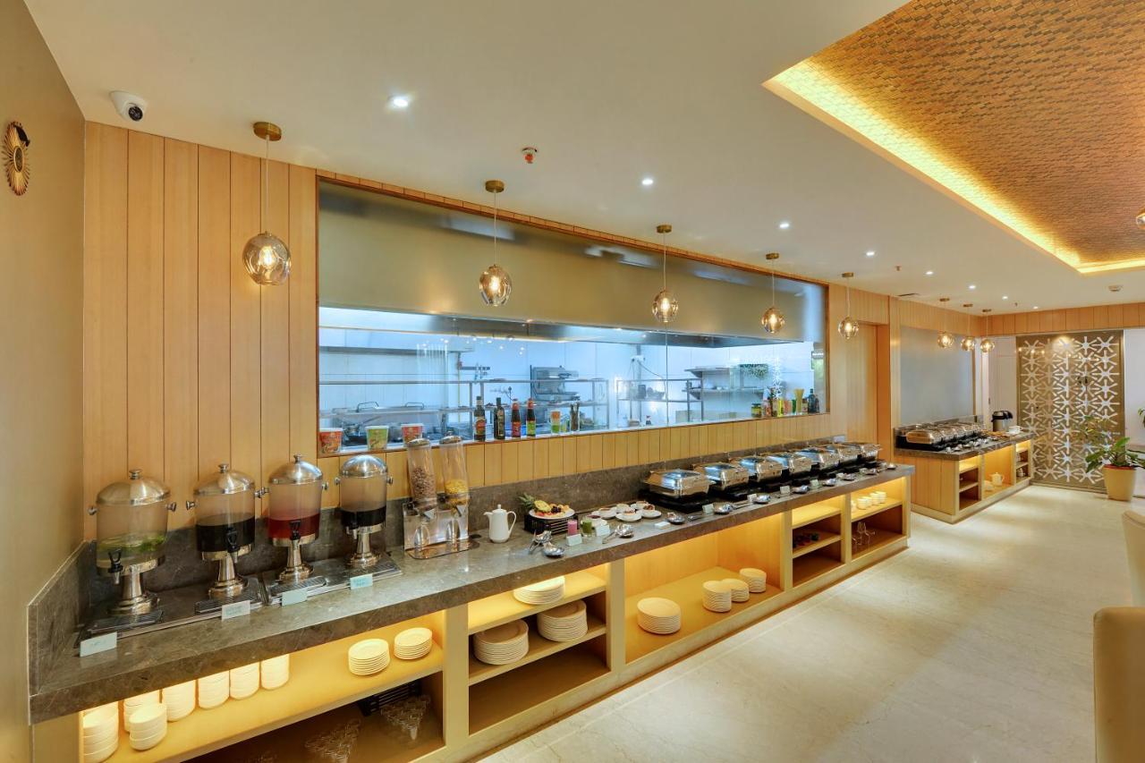 Clarion Hotel Bangalore Yesvantpur Exteriör bild
