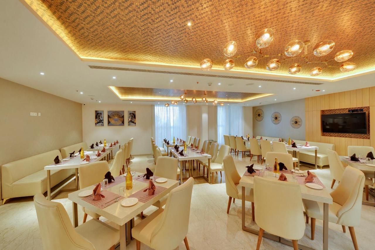 Clarion Hotel Bangalore Yesvantpur Exteriör bild