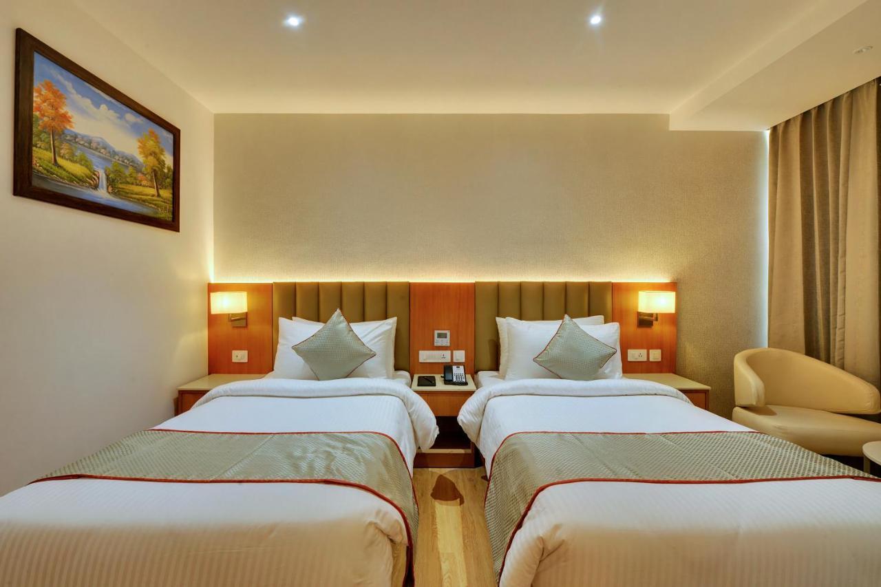 Clarion Hotel Bangalore Yesvantpur Exteriör bild